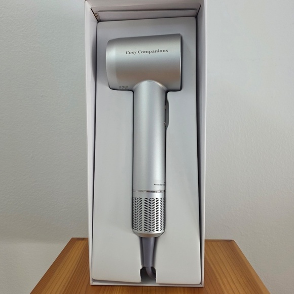 High Speed Hair Dryer with Diffuser and Nozzle - Picture 4 of 6